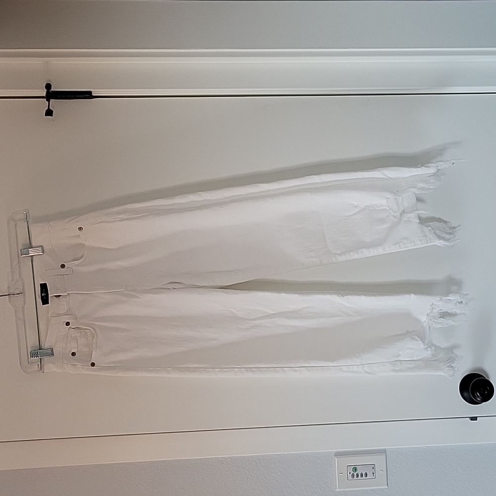 7FAMK, Cropped, Alex, Destroyed Hem, White Jean , Sz 25